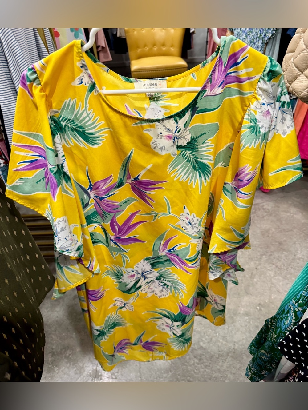Umgee Yellow Floral Scoop Neck Flutter Sleeve Tunic